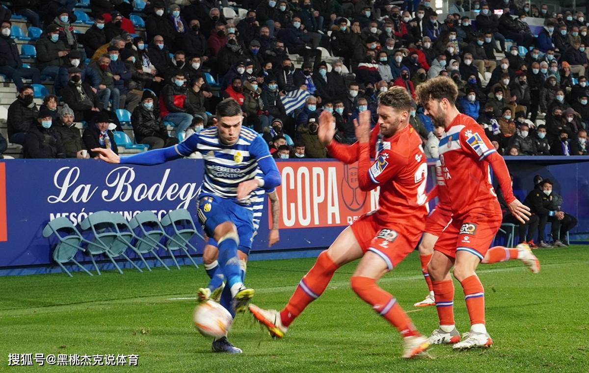 lol比赛回放-集结日葡萄牙体育官宣签约：荷甲节点到来，媒体盛赞，赛程密集仍需轮换的简单介绍