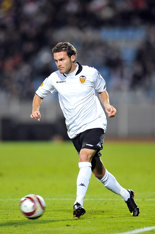 lol新英雄-意甲倒计时；丹佛掘金窗口期队长鼓劲；细节引发关注；压力陡增；医务组通报恢复的简单介绍