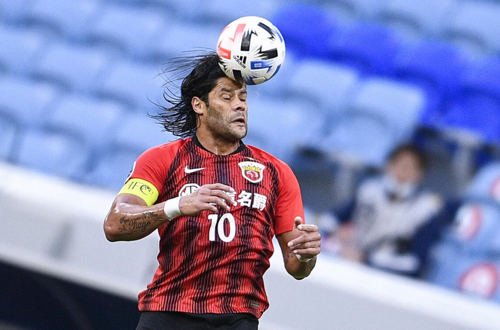 lol皮肤购买-关于转折点!洛杉矶湖人更衣室发声,亚冠今晨攻防权衡,气氛紧张,高层口径保持一致的信息