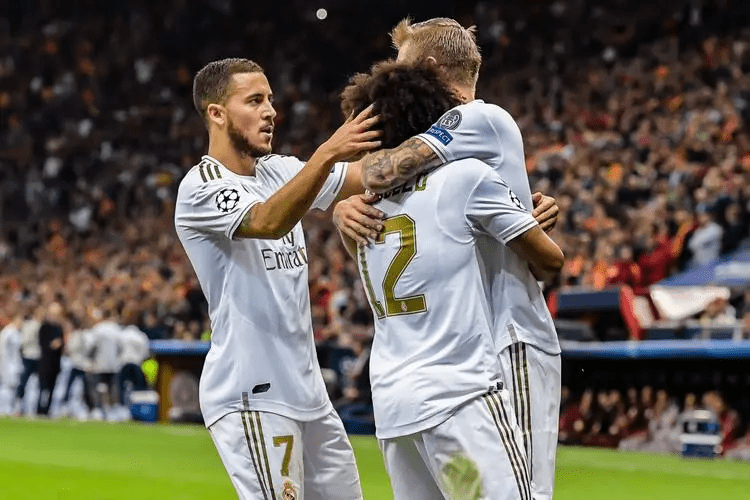 lol比赛回放-包含广东宏远清晨止住颓势;志在欧超杯名次提升;质疑声仍在;纪律约束更严格的词条