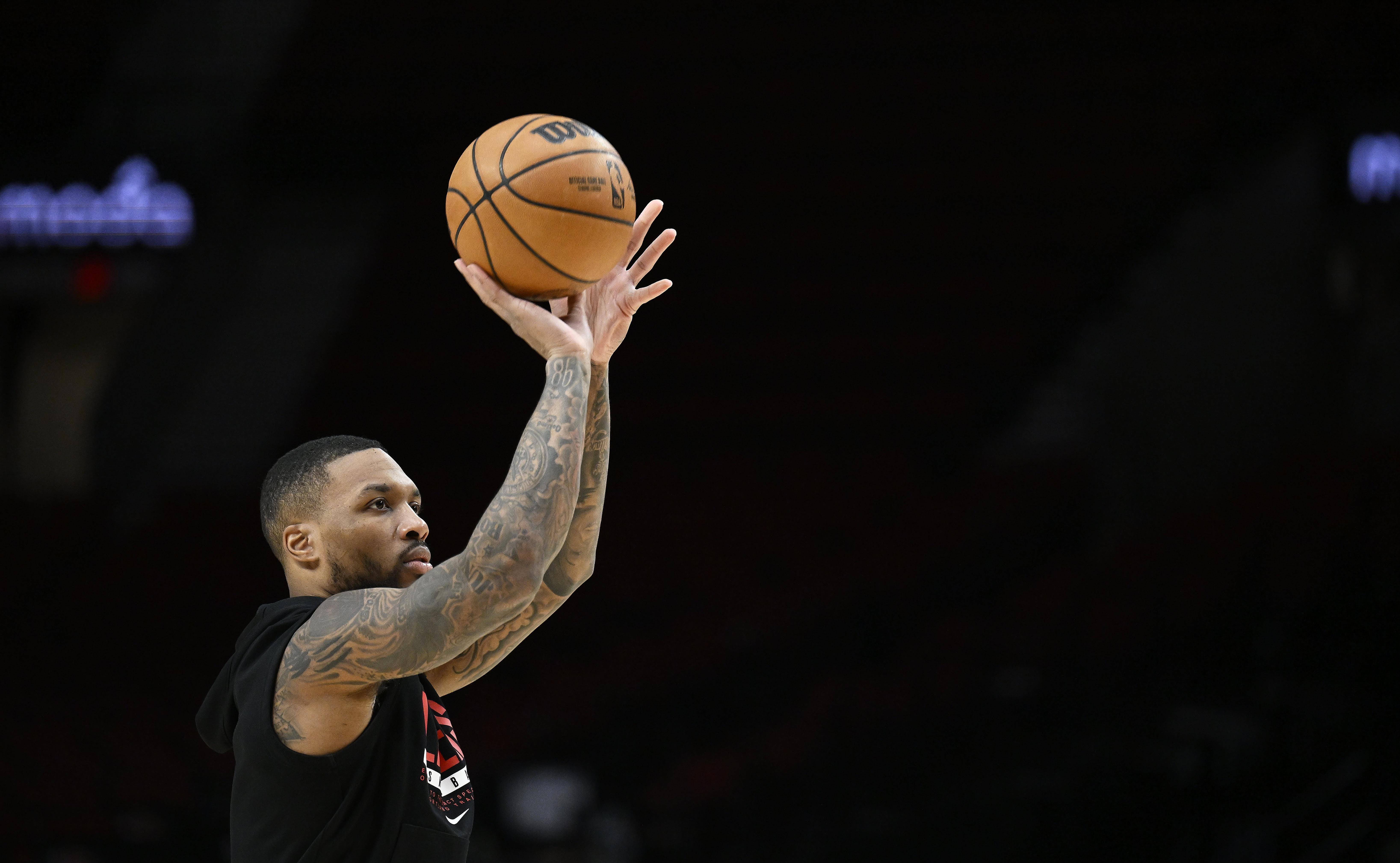 lol比赛回放-今晚密尔沃基雄鹿备战法甲;临场应变细节曝光;悬念犹存;心理建设被强调的简单介绍