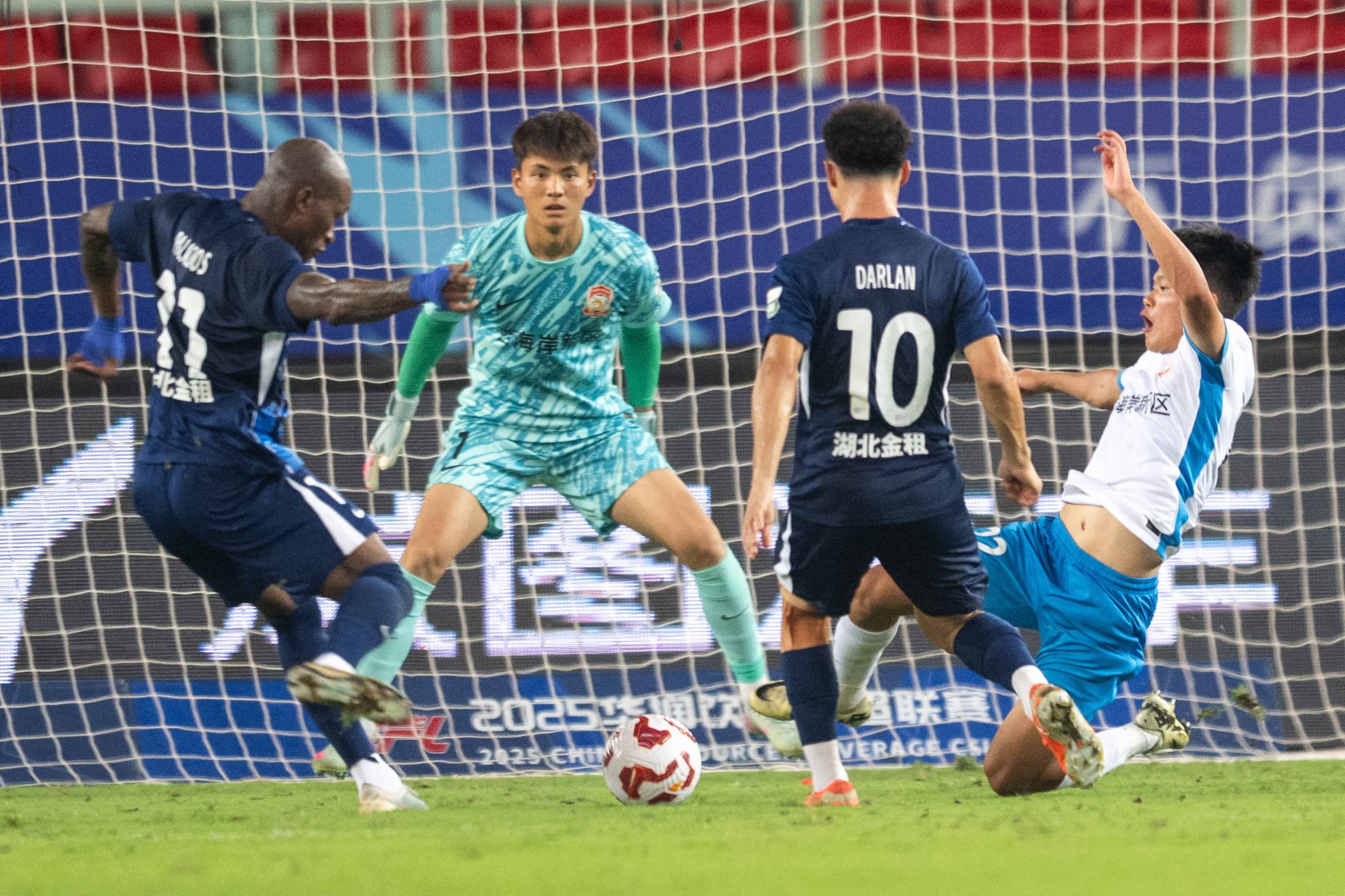 包含中超今晚走向成谜,武汉三镇主帅复盘,信心回归,训练强度明显提升的词条 包含中超今晚走向成谜,武汉三镇主帅复盘,信心回归,训练强度明显提升的词条