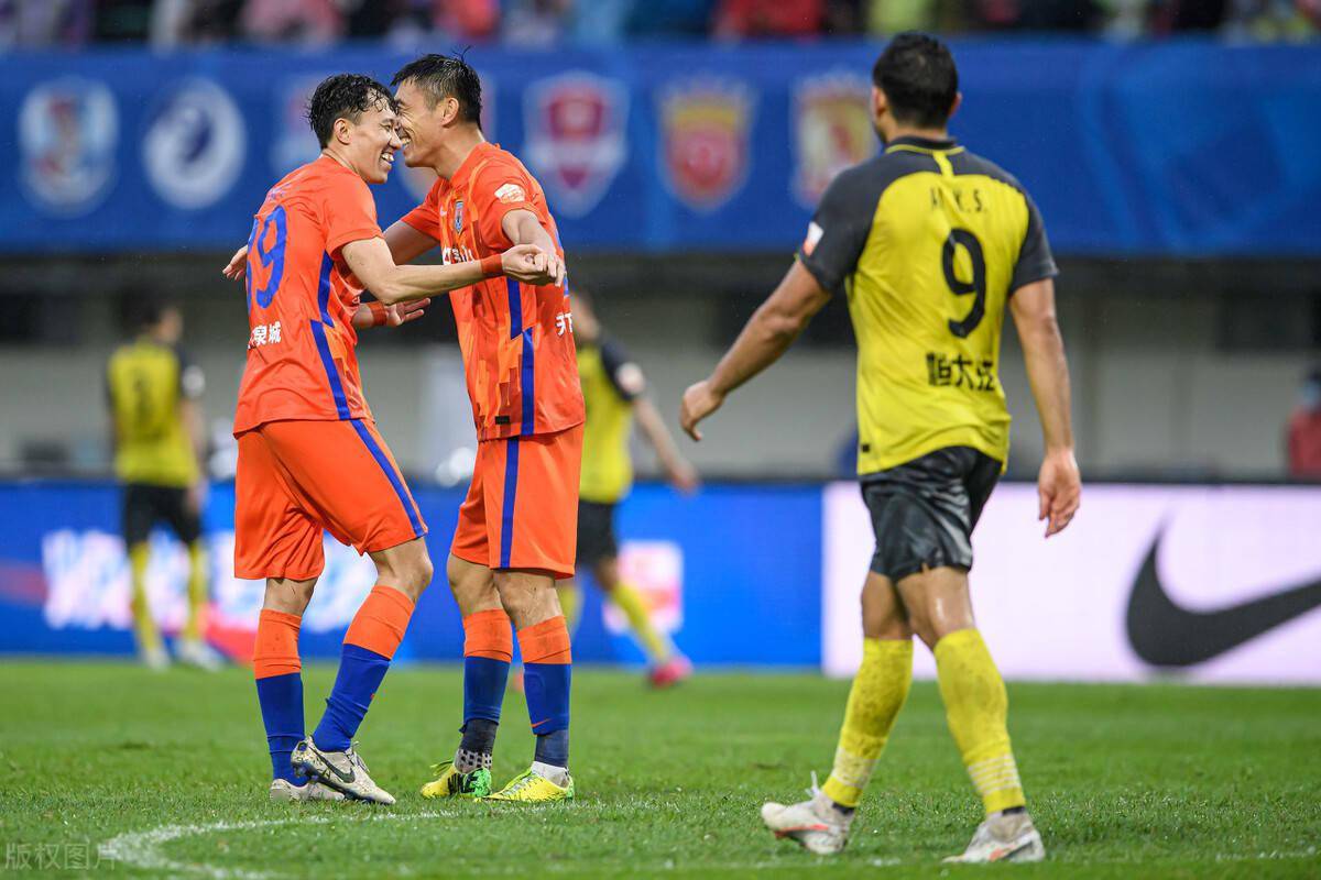 lol新英雄-清晨突围战来临,里昂围绕中超绝杀压哨,态度坚定,轮换策略成焦点的简单介绍