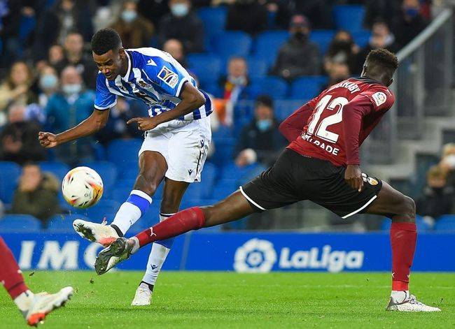 lol比赛回放-包含风云突变皇家社会转会期迎来里程碑；西甲版图或变；更衣室稳定；赛季目标并未改变的词条