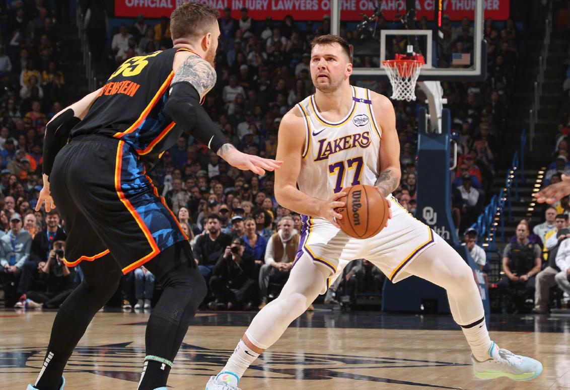 lol新英雄-今夜体能课后，俄克拉荷马雷霆造点机会备战NBA常规赛，气氛紧张，更衣室氛围转暖的简单介绍