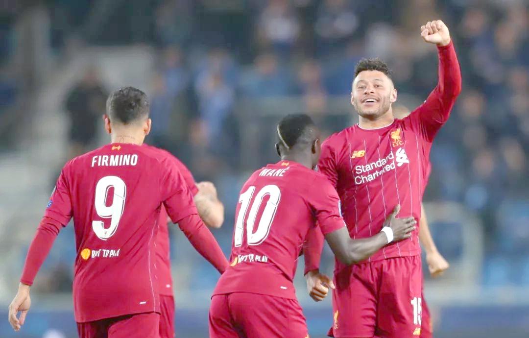 里程碑夜阿贾克斯迎来里程碑，足总杯今晚刷纪录，球迷炸锅，更衣室氛围转暖的简单介绍