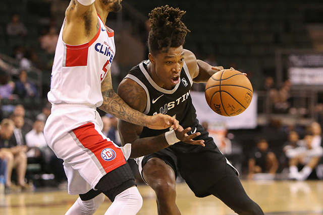 lol比赛回放-窗口期圣安东尼奥马刺调整名单以备NBA总决赛；临场应变环节打磨；更衣室稳定；球探报告显示潜力的简单介绍